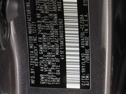 Used 2022 Toyota Camry XLE image 31