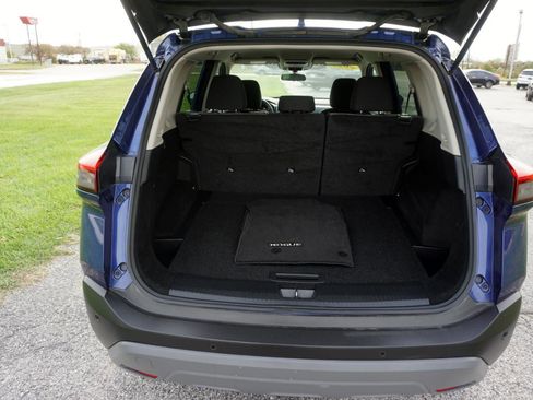 Used 2023 Nissan Rogue SV FWD image 20