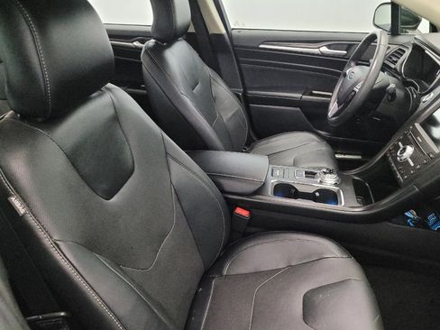 Used 2019 Ford Fusion Energi Titanium image 21