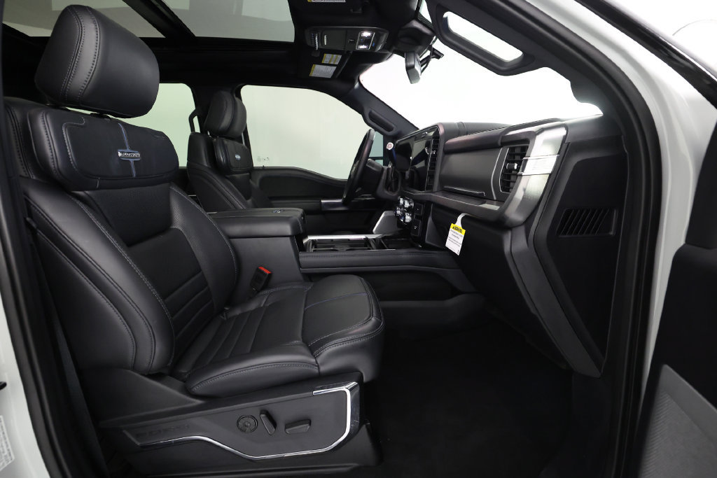 Used 2025 Ford F250 Platinum AWD/4WD image 11