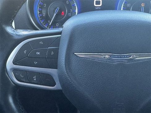 Certified 2022 Chrysler 300 Touring image 24