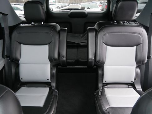 Used 2023 Ford Explorer XLT w/ Equipment Group 202A image 21