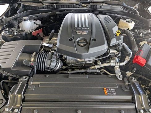 New 2025 Cadillac CT4 V image 18