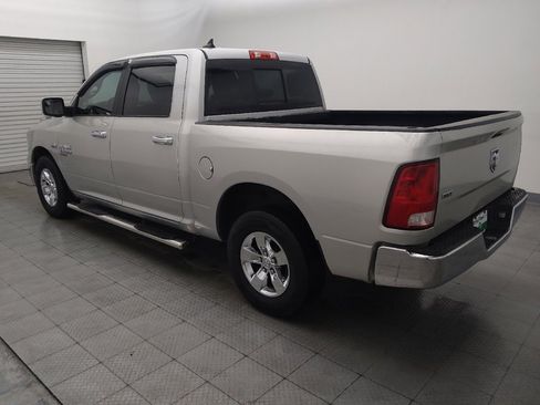 Used 2019 RAM 1500 Classic SLT w/ Luxury Group RWD image 3
