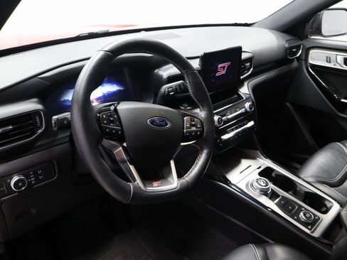 Certified 2022 Ford Explorer ST w/ Equipment Group 401A image 27