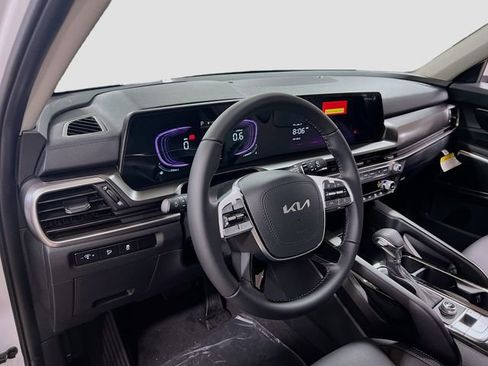 New 2025 Kia Telluride LX image 9