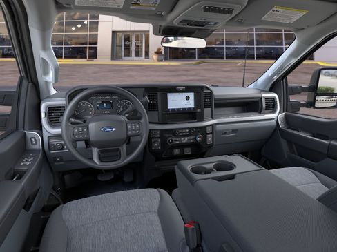 New 2026 Ford F350 4x4 Crew Cab Super Duty image 9