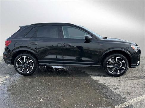 Used 2025 Audi Q3 2.0T Premium Plus w/ Premium Plus Package AWD/4WD image 2