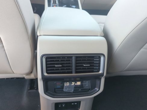 New 2026 Volkswagen Atlas SE image 31