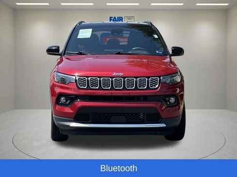 Certified 2025 Jeep Compass Limited AWD/4WD image 5
