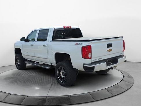 Used 2017 Chevrolet Silverado 1500 LTZ Z71 w/ LTZ Plus Package image 3