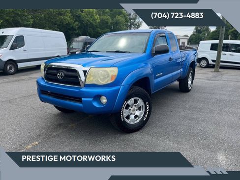 Used 2006 Toyota Tacoma PreRunner RWD image 1