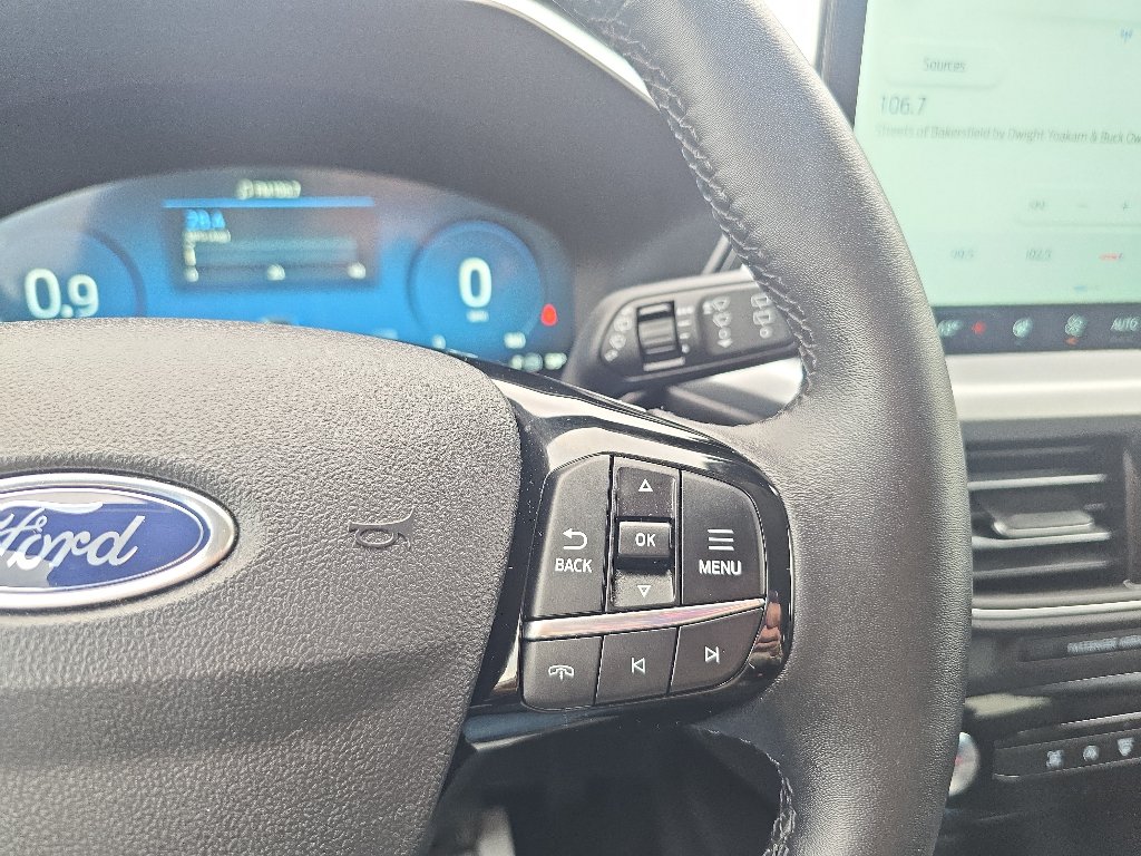Used 2025 Ford Escape Platinum AWD/4WD image 13