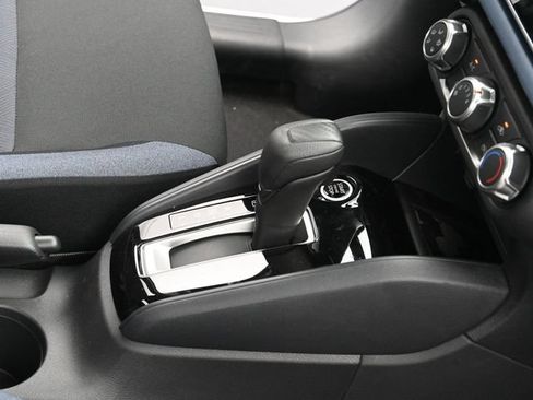 New 2025 Nissan Versa SV w/ Trunk Package FWD image 35