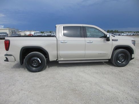 New 2026 GMC Sierra 1500 Denali AWD/4WD image 3