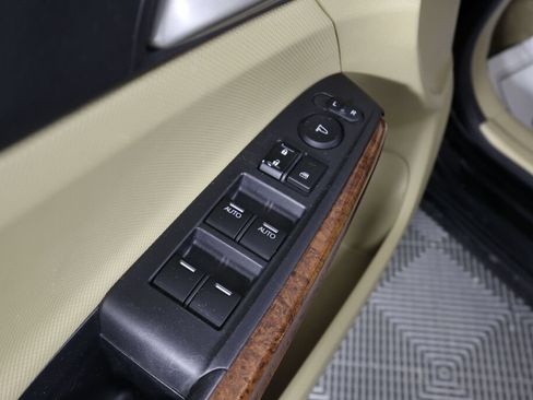 Used 2012 Honda Accord EX image 32
