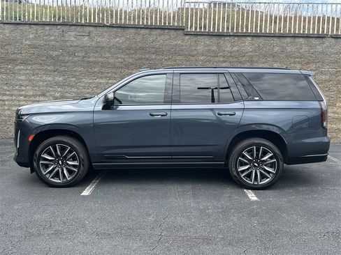 Used 2021 Cadillac Escalade Sport w/ Driver Assist Tech Package image 4