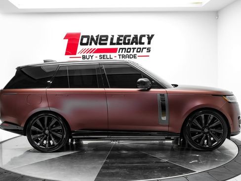 Used 2023 Land Rover Range Rover SV AWD/4WD image 5