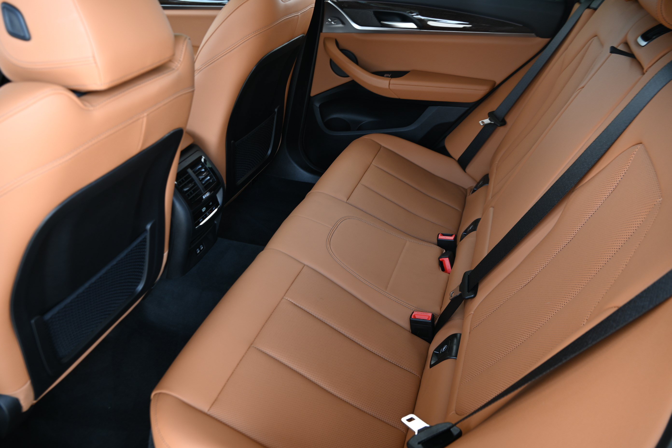 Certified 2025 BMW X4 xDrive30i AWD/4WD image 13
