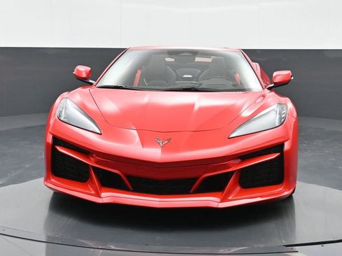 Used 2025 Chevrolet Corvette Z06 RWD image 14