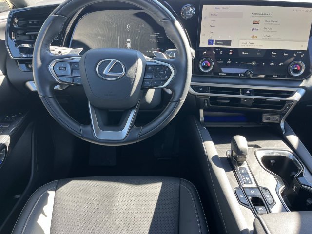 Used 2025 Lexus RX 350 Premium Plus w/ Accessory Package (Z1) FWD image 13