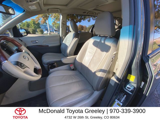 Used 2011 Toyota Sienna Limited w/ Premium Pkg AWD/4WD image 11