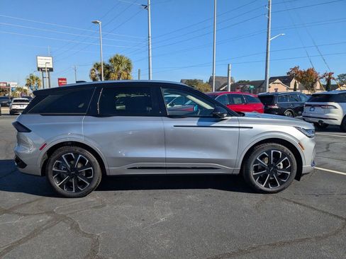 New 2026 Lincoln Nautilus Reserve image 4