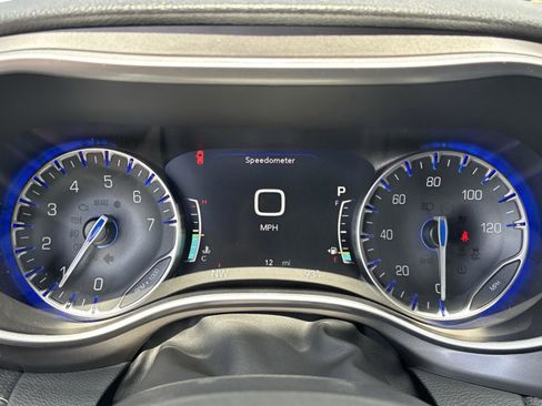 New 2026 Chrysler Pacifica Select image 31