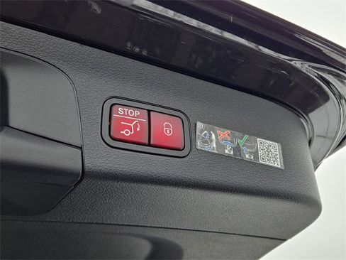 New 2026 Mercedes-Benz GLS 450 4MATIC image 33