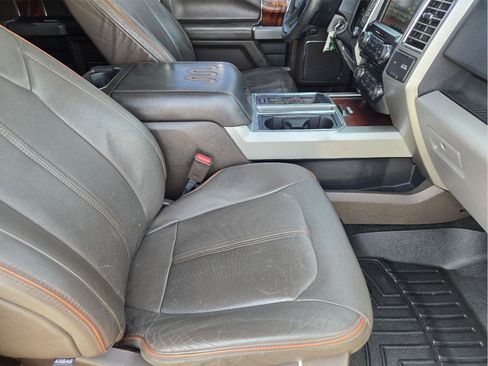 Used 2015 Ford F150 XLT w/ Equipment Group 302A Luxury RWD image 14