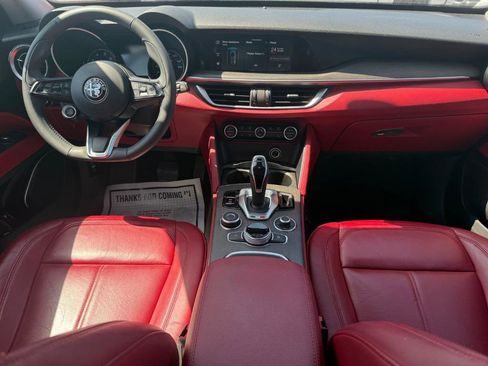 Used 2020 Alfa Romeo Stelvio Ti image 16