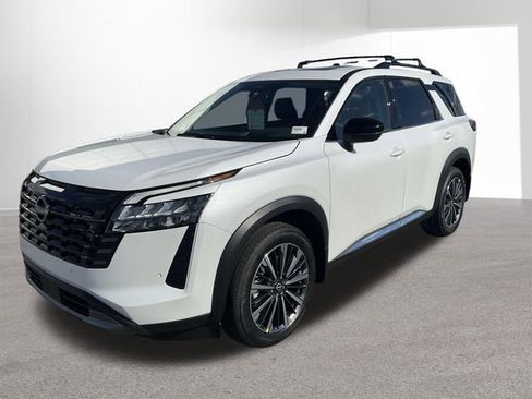 New 2026 Nissan Pathfinder Platinum w/ Cargo Package AWD/4WD image 2