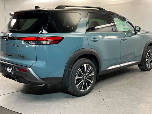 New 2026 Nissan Pathfinder Platinum AWD/4WD image 5