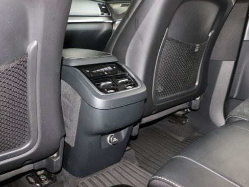Used 2019 Volvo XC90 T6 R-Design w/ Advanced Package AWD/4WD image 37