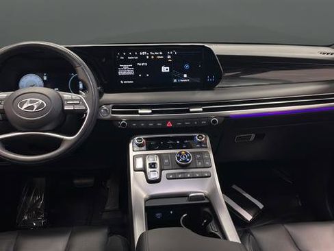 Used 2024 Hyundai Palisade Calligraphy image 11