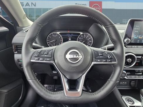 Used 2025 Nissan Sentra SV w/ All-Weather Package FWD image 16