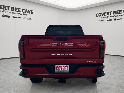 Used 2024 GMC Sierra 2500 AT4 w/ AT4 Premium Plus Package image 8