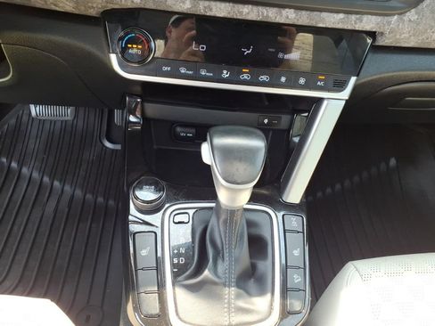 Used 2023 Kia Seltos EX AWD/4WD image 11