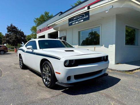 Used 2017 Dodge Challenger GT w/ Driver Convenience Group image 6
