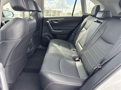 Used 2022 Toyota RAV4 XLE Premium image 23