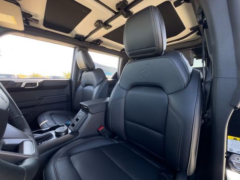 New 2025 Ford Bronco Badlands image 63
