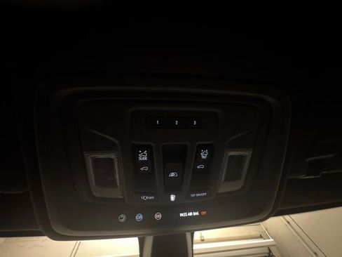 Used 2021 Chevrolet Silverado 1500 LTZ w/ Z71 Off-Road Package image 12