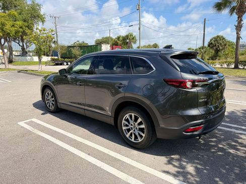Used 2018 MAZDA CX-9 Touring FWD image 5