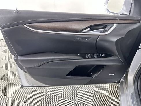 Used 2019 Cadillac XTS Premium Luxury FWD image 23