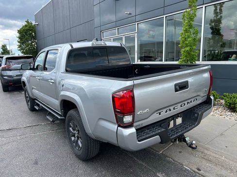 Used 2023 Toyota Tacoma SR5 w/ Technology Package AWD/4WD image 4