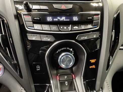 Certified 2025 Acura RDX SH-AWD image 24