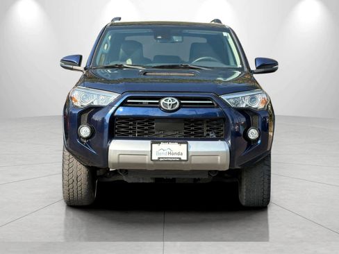 Used 2020 Toyota 4Runner TRD Off-Road Premium AWD/4WD image 10