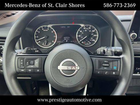Used 2022 Nissan Rogue SV AWD/4WD image 21