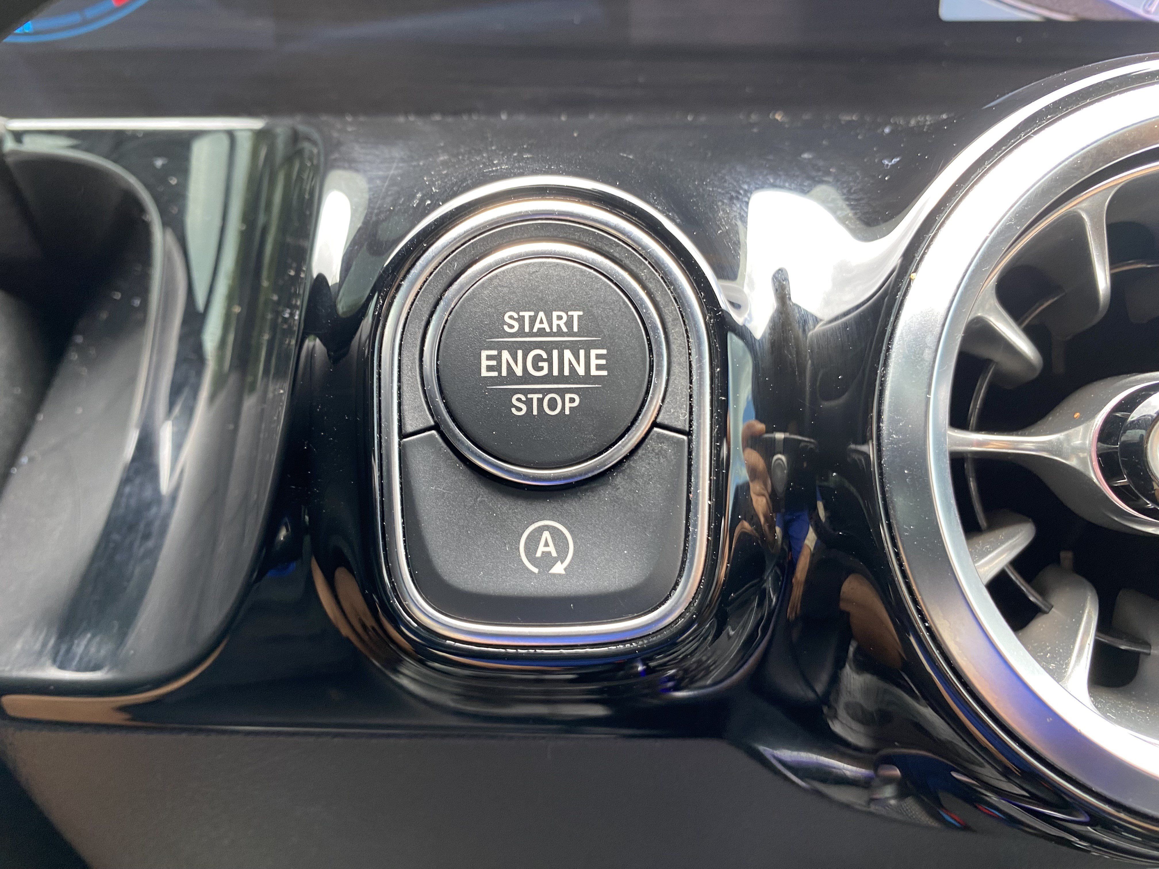Used 2022 Mercedes-Benz GLA 250 4MATIC image 28
