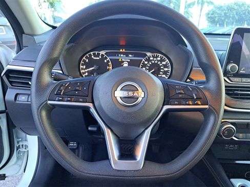 Certified 2023 Nissan Altima 2.5 SV image 17